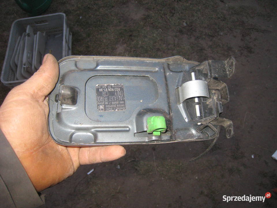 Klapka wlewu paliwa BMW E39 touring osobowe Kraków