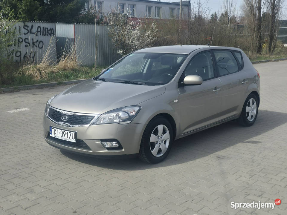 Kia Ceed 14 Benzyna Serwisowany Gwarancja Bogate Piekoszów