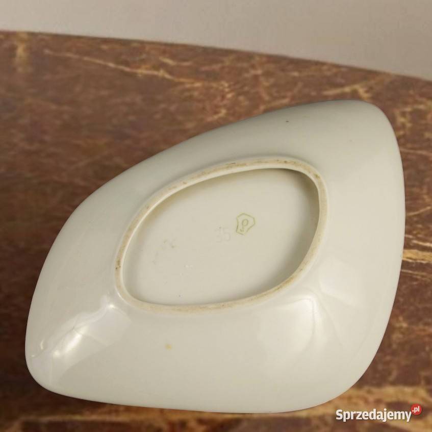 Look Paterka biała styl brukselski Drasche lata