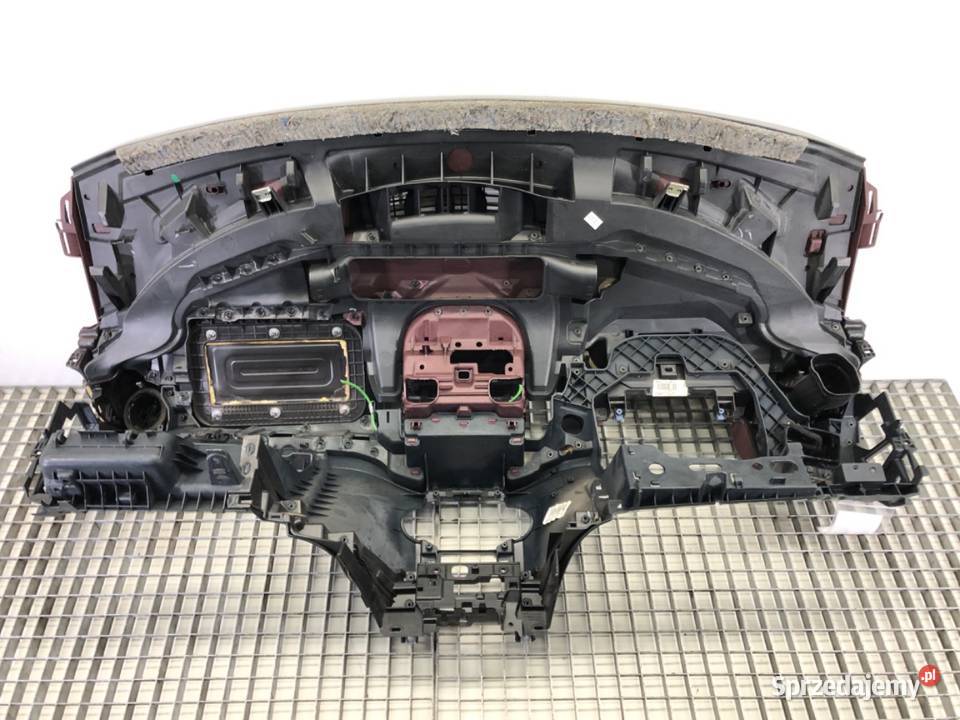 KOKPIT FORD FIESTA MK7 Hatchback KONSOLA DESKA sprzedam