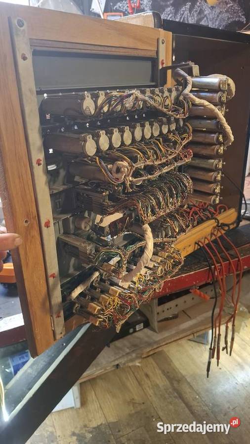 Zabytkowa centrala pulpit telefoniczny CB20 z Namysłów