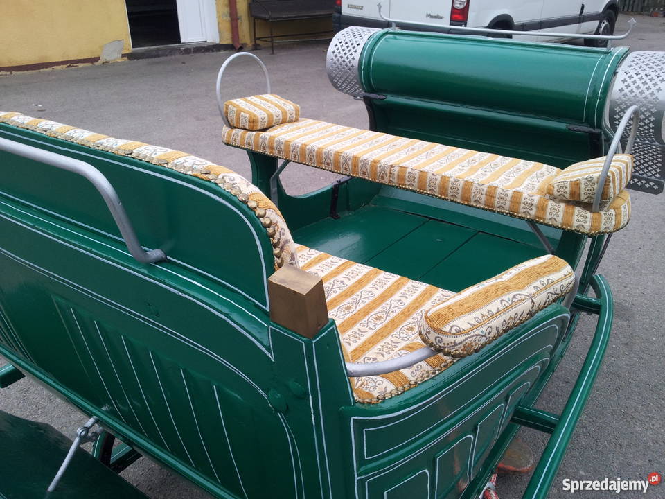 Zabytkowe sanie zaprzęgowe konne Kąkolewnica Wschodnia