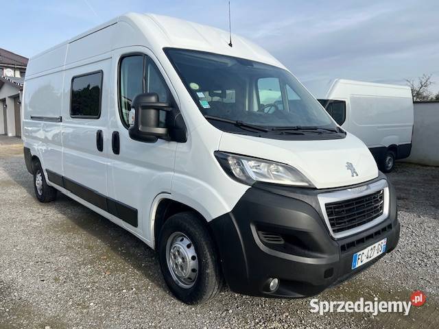 sprzedam samochód dostawczy peugeot boxer 7os 20 Rok produkcji 2018