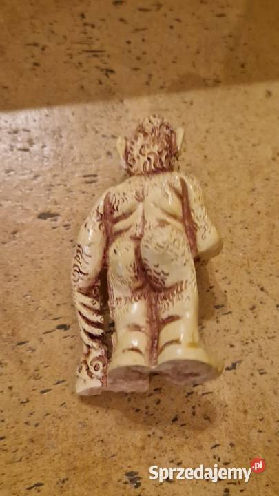 Stara FIGURKA azjatycka z serii JASKINIOWCÓW 1 z Figurki i rzeźby lubelskie Lublin