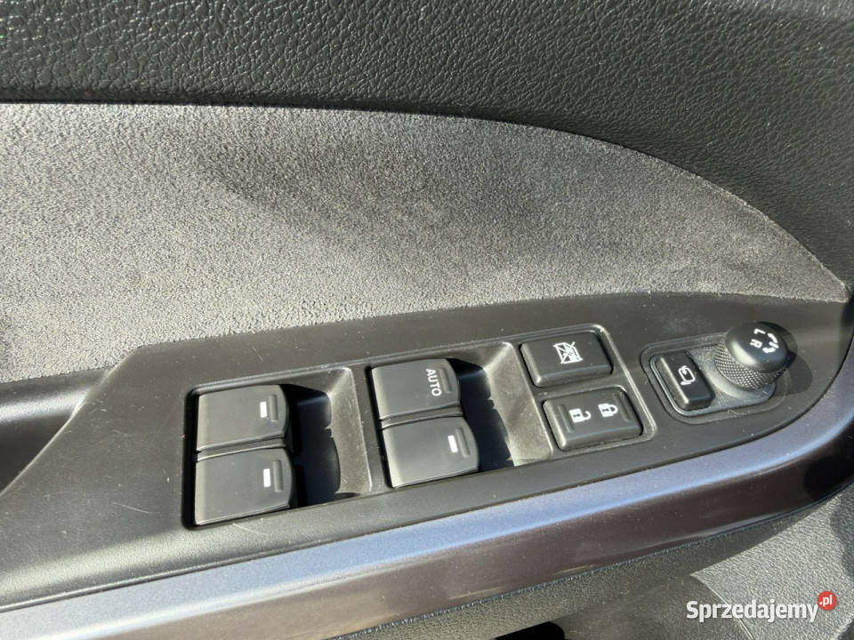 Suzuki Vitara 14 hybryda 4X4 allgrip skora radar gniazdo AUX Łodygowice