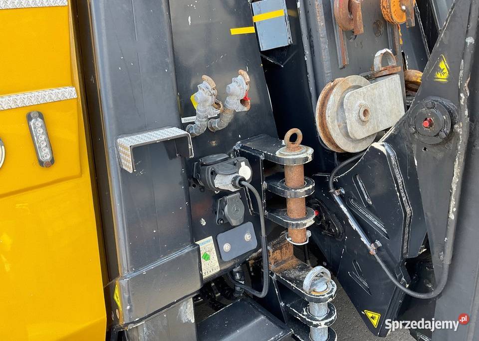 Holownik 4 osiowy 8x4 Mercedes FALKOM do mazowieckie Warszawa