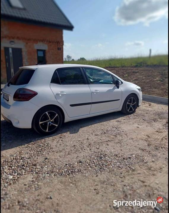 Sprzedam toyota auris 13 z 2010 r nieuszkodzony warmińsko-mazurskie Ełk sprzedam