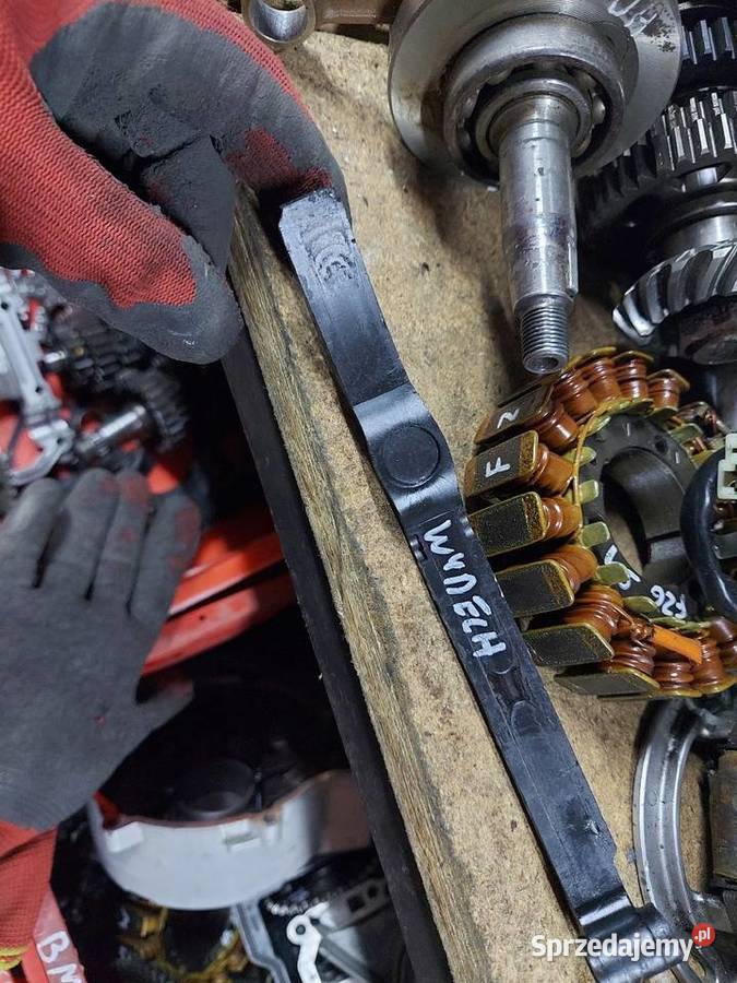 Suzuki DR 800 ślizg prowadnica łańcucha rozrządu Jelenia Góra