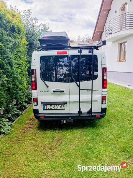 Renault Trafic 9 osób kampervan kamper Kampery świętokrzyskie Sędziszów