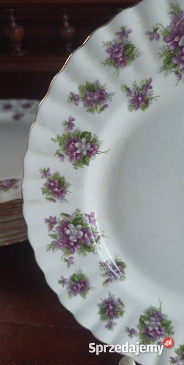 Talerzyk śniadaniowy Sweet Violets Royal Albert Gdańsk