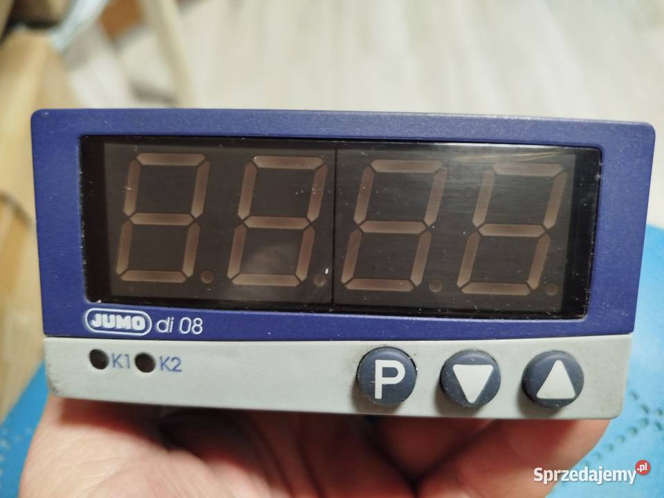 Mikroprocesorowy regulator temperatury