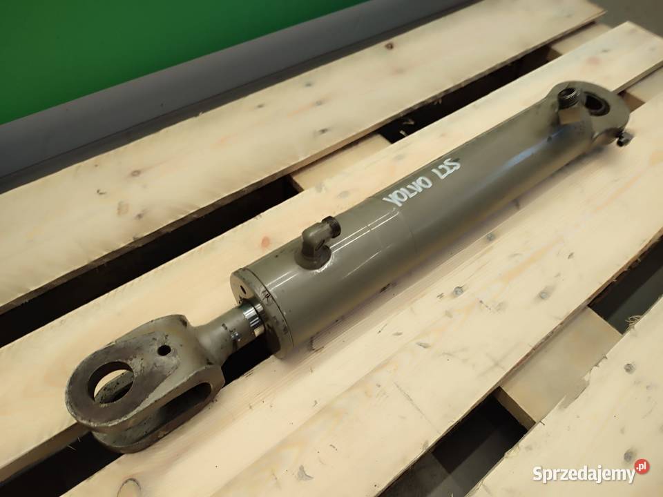 Siłownik hydrauliczny wspomagania skrętu VOLVO wielkopolskie Wilkowo