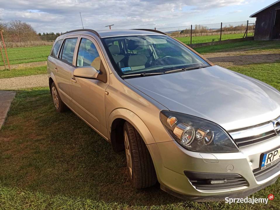 Opel Astra kombi2006kupiony w polskim salonie centralny zamek Kniażyce