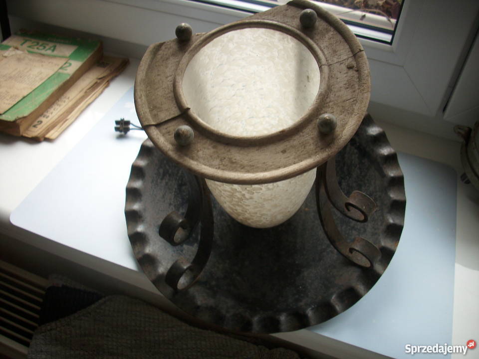 Lampa z PRLUPiękne szkło