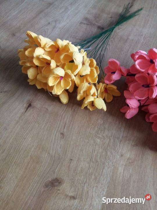 Kwiaty z krepiny Rękodzieło Pokrzywnica sprzedam