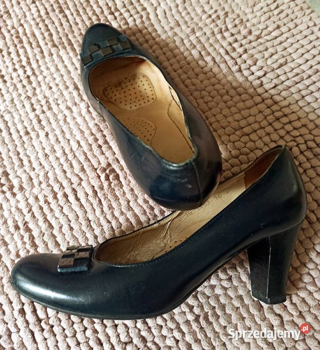 granatowe czółenka na obcasie skóra Częstochowa