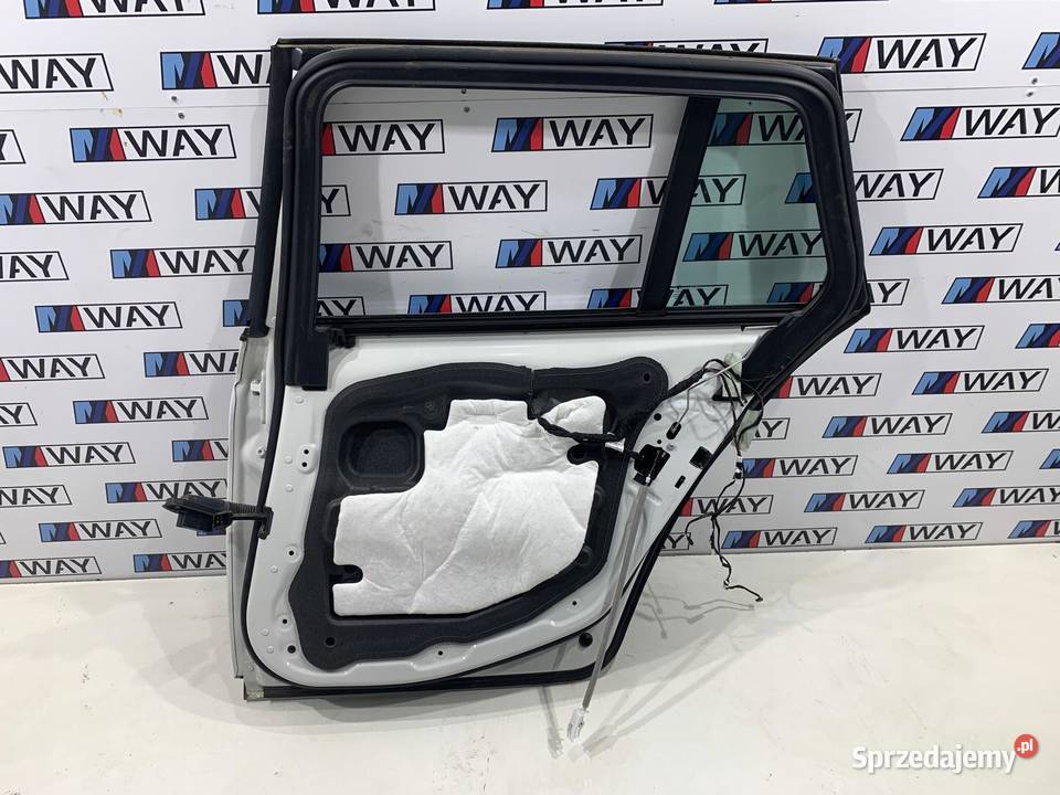 BMW 5 F11 DRZWI PRAWY TYŁ PRAWE TYLNE A300