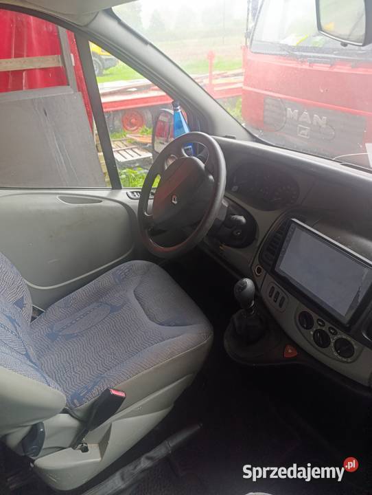 Renault Trafic25 dci 2004 r pszeszklony Janów Lubelski