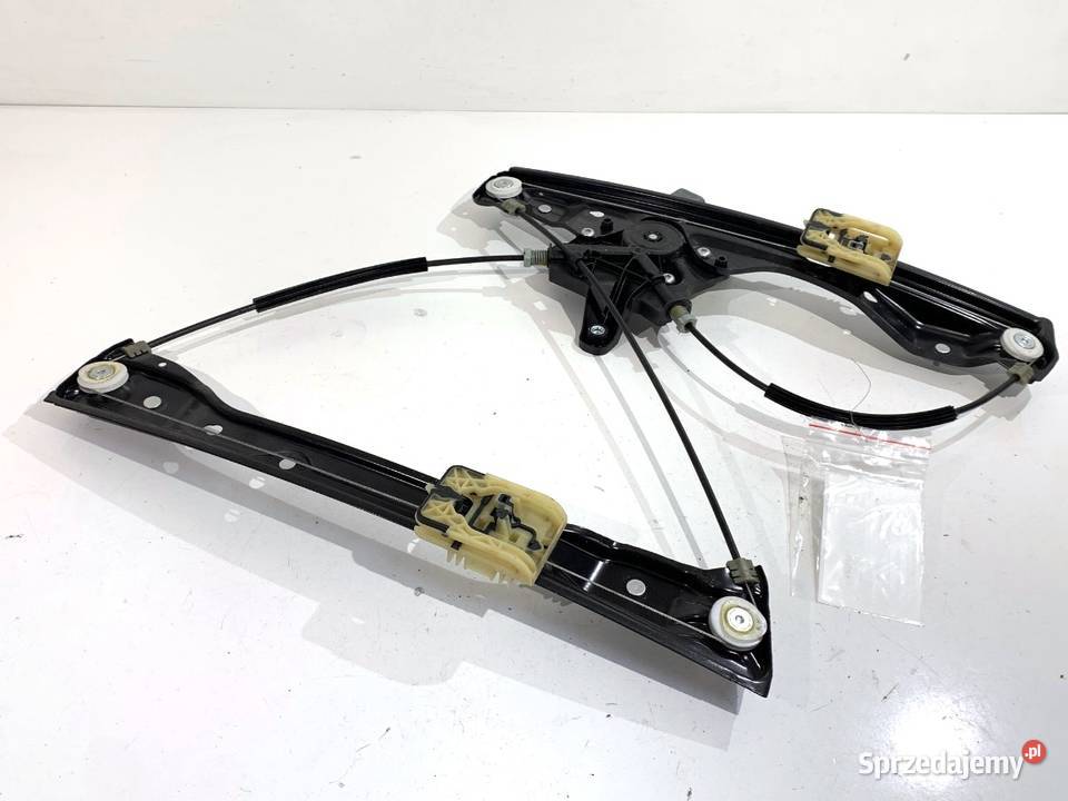 PODNOŚNIK SZYBY PRAWY PRZÓD OPEL ASTRA K