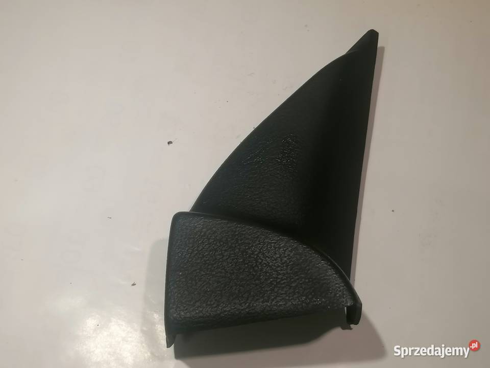 zaślepka z drzwi przód prawa 7700832012 Renault