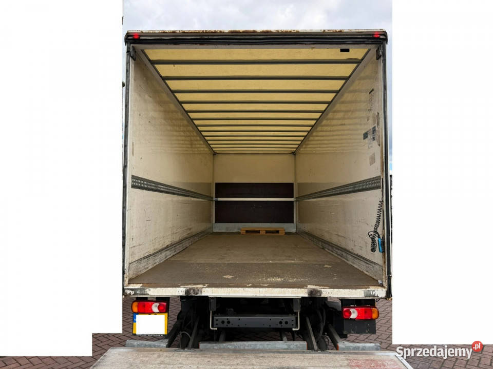 DAF LF 210 Euro 6 kontener 17p winda sprowadzony Góra Kalwaria