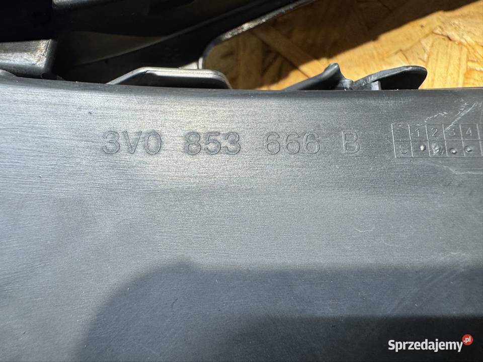 Kratka zderzaka przód prawa rh skoda superb III Sieraków