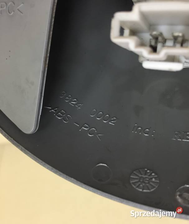 LAMPA LAMPKA STOP STOPU RENAULT THALIA I 1 SEDAN sprzedam