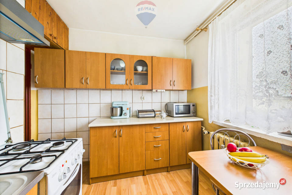 Na sprzedaż 3pokojowe mieszkanie do remontu Nieruchomości Brzeg Dolny