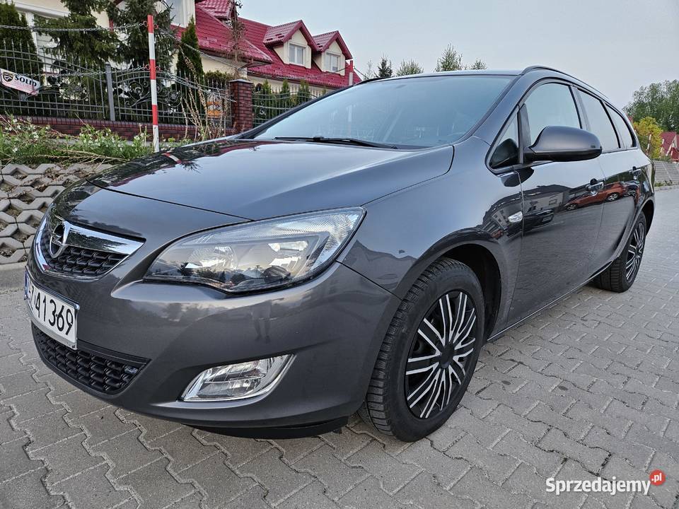 Opel Astra 2011 14T 120 6biegów tempomat Astra Motoryzacja podkarpackie Rzeszów