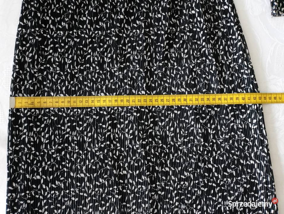 Sukienka PLISOWANA kopertowa z paskiem czarna w Poznań