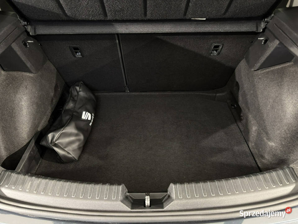 Seat Leon VAT 23 Style 10TSI 110 M6 2022 r salon małopolskie