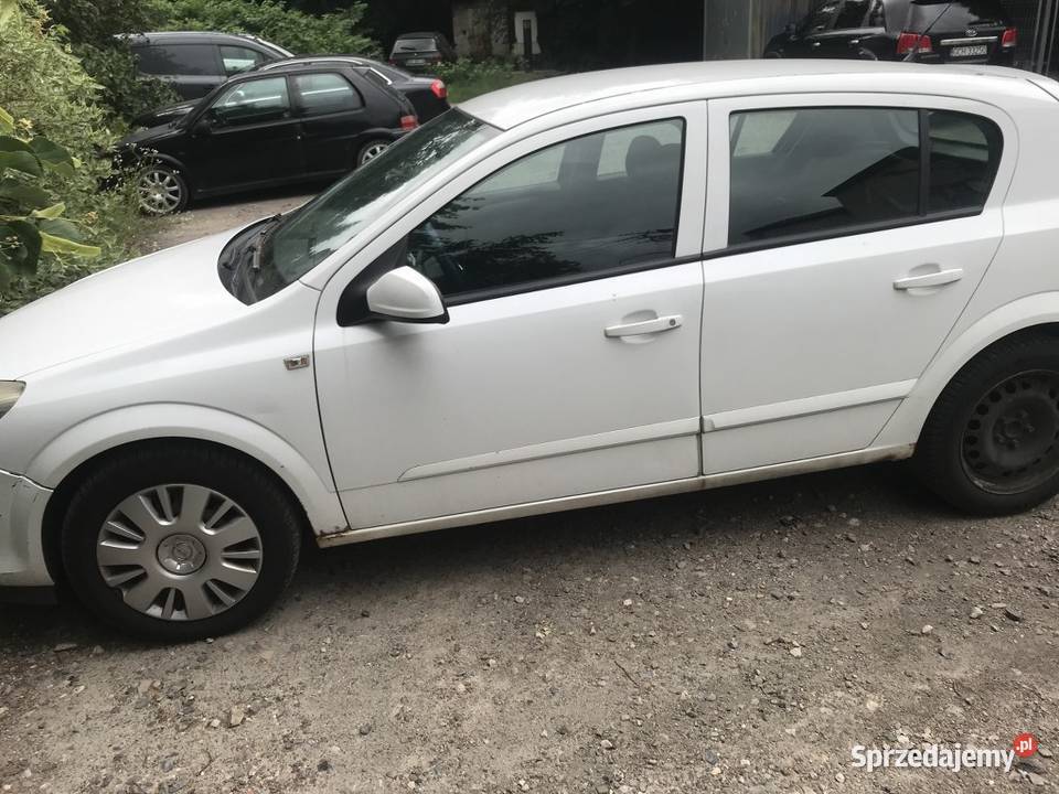 110 udziału Opel Astra 2008 r syndyka Warszawa