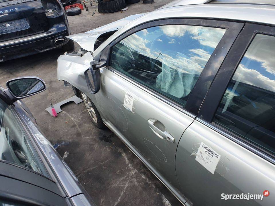 DRZWI LEWE PRZÓD TOYOTA AVENSIS T25 1C0 Lipno
