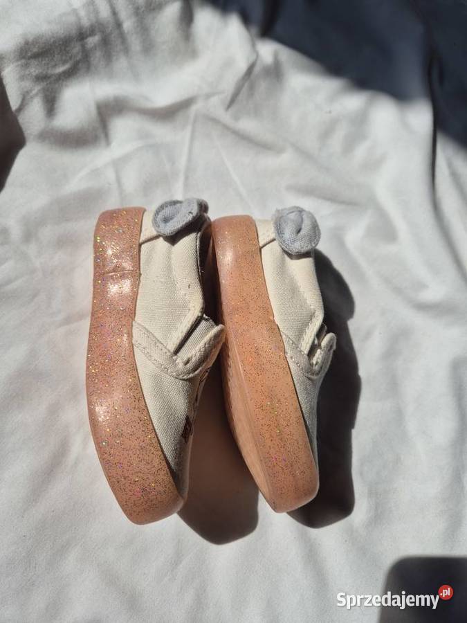 Buciki dzieciece Disney Dumbo małopolskie Brzesko sprzedam