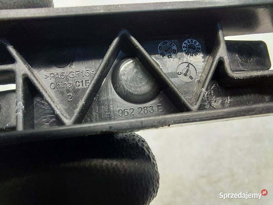 Cupra Tavascan 11H 2025 mocowanie anteny uchwyt