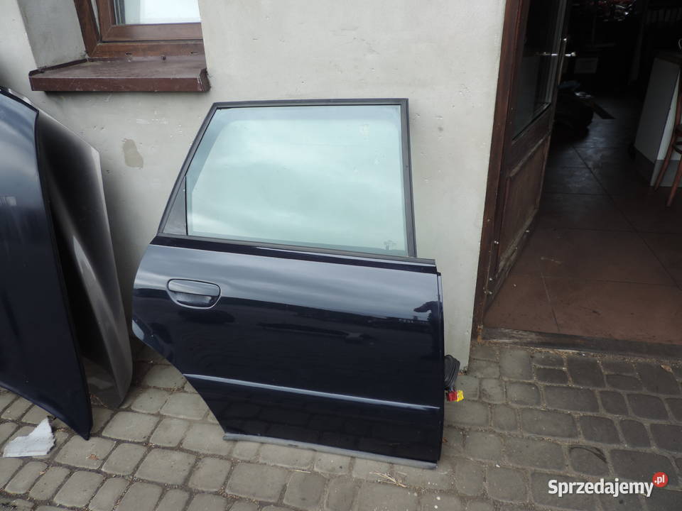 AUDI A4 B5 FL KOMBI DRZWI PRAWE TYLNE LY5K Nowy Sącz