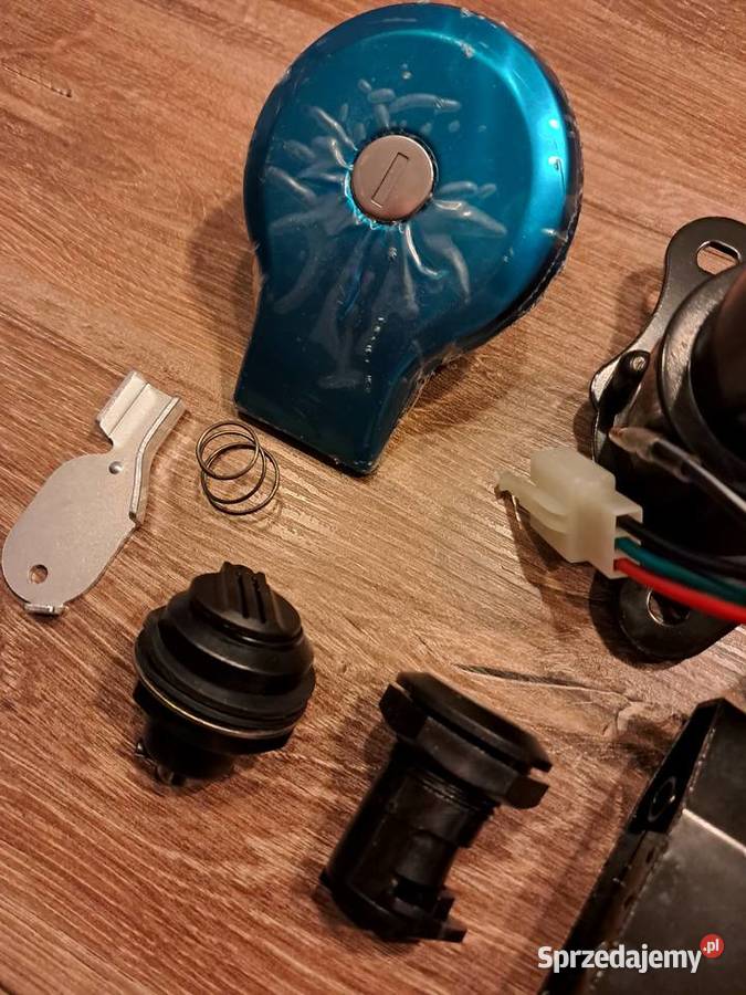 nowy zestaw stacyjka korek wlewu i zamki do Sandomierz