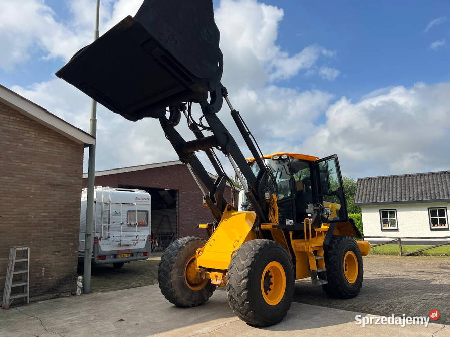 Ladowarka kolowa JCB lubelskie sprzedam
