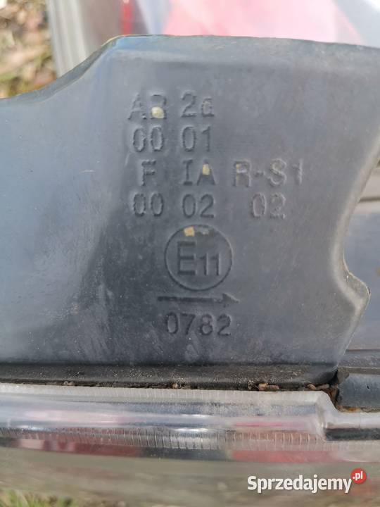 Lampa tył bmw e36 prawa Oświetlenie Czerwionka-Leszczyny sprzedam