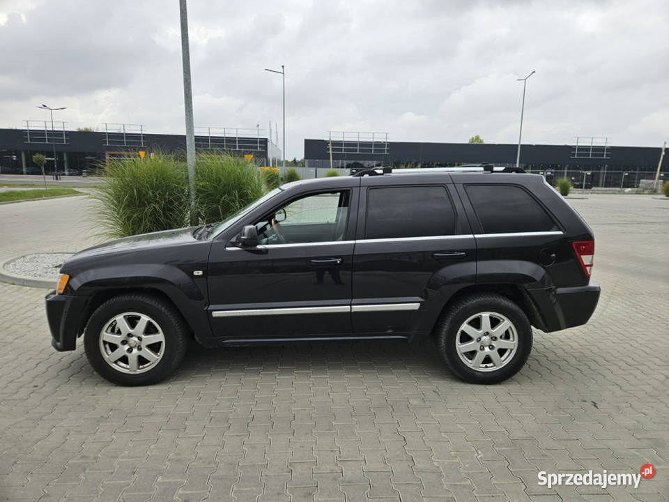 Jeep Grand Cherokee 30 217 automat 4x4 VAT marża Strzegom