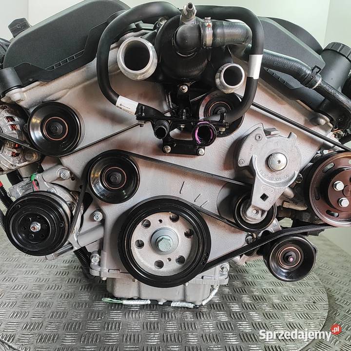 ASTON MARTIN DB11 2016 52 L 447 kW AE31 Poznań