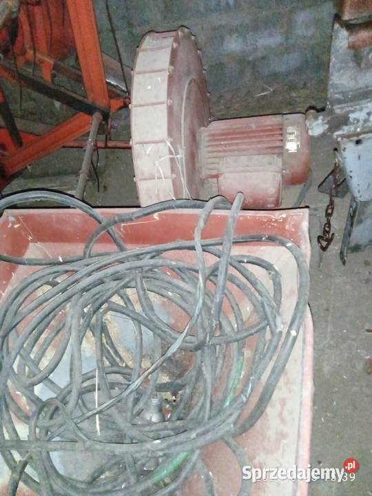 Sprzedam silos zbożowyidmuchawę Latyczyn