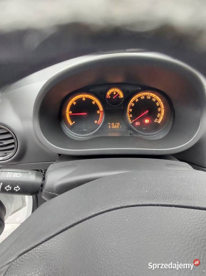 Opel Corsa D 13 CDTI produkcji 2014 klimatyzacja