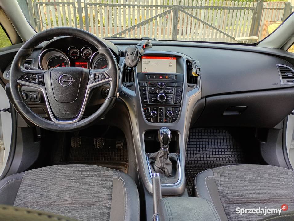 Opel astra j sports tourer 16 d Rybnik