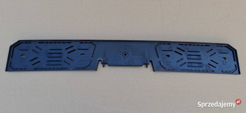 MAN TGX TG3 STOPIEŃ NAKŁADKA ZDERZAKA ŚRODKOWA Bieleń