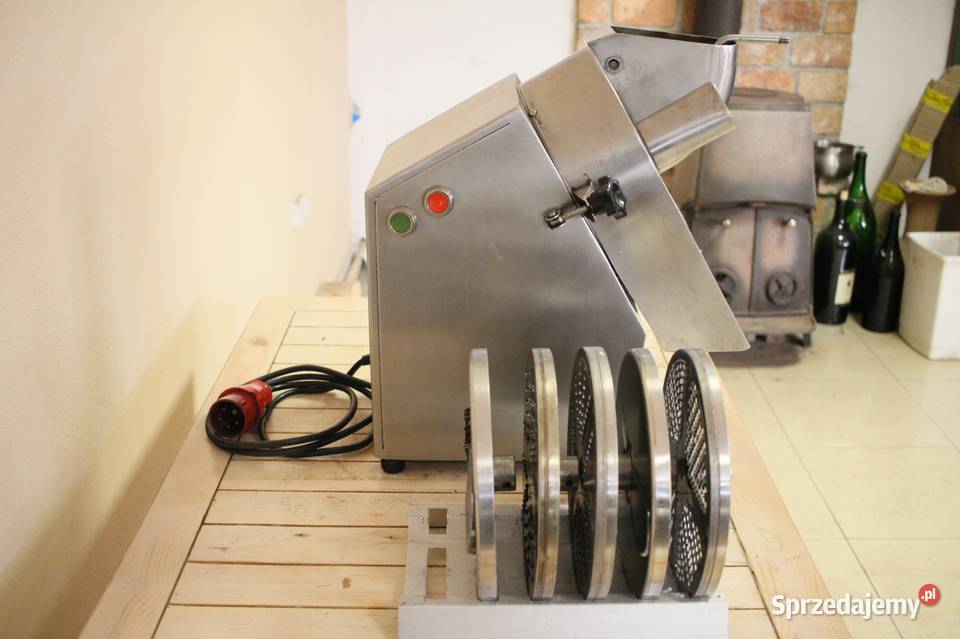 Szatkownica elektryczna do warzyw komplet tarcz Góra