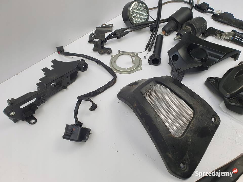 CZĘŚCI UCHWYT MOCOWANIE PLASTIK Yamaha XSR 700