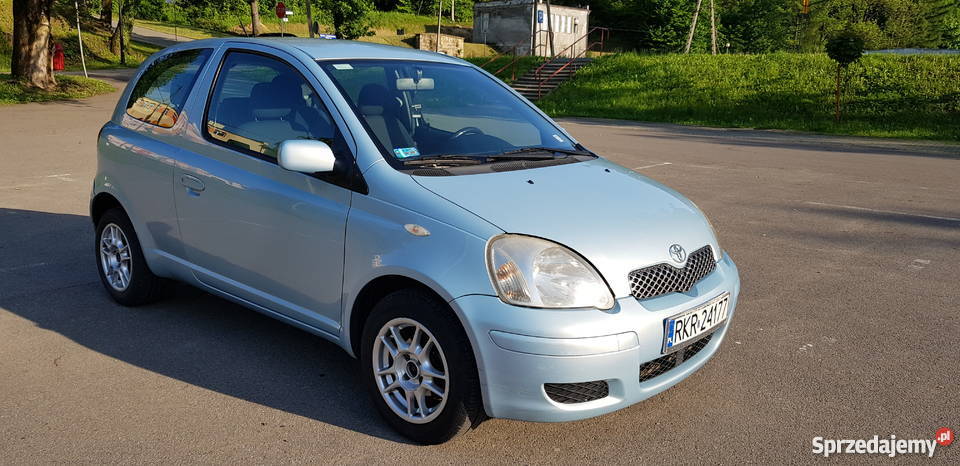 TOYOTA Yaris 1 Lift 2004r 14 D4D 75 Klima opłaty isofix