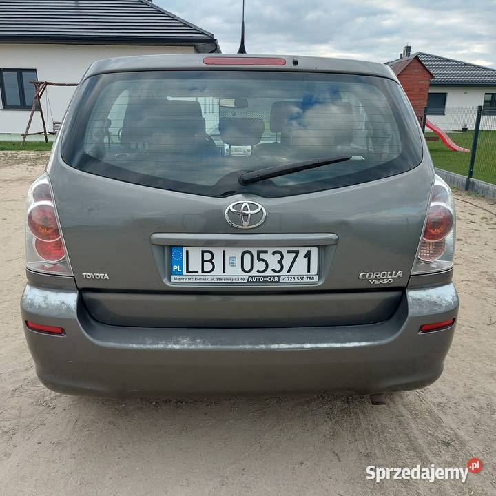 Toyota Corolla verso uszkodzona sprzedam