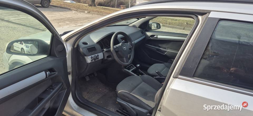Opel Astra H z 20042005 16 benzyna OC do Szczecin